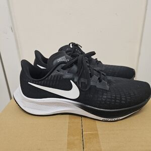 Nikes Zoom Pegasus 37 Black Size 8 Running Shoes
